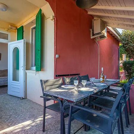 Villa Le Provencal By Interhome Le Pradet